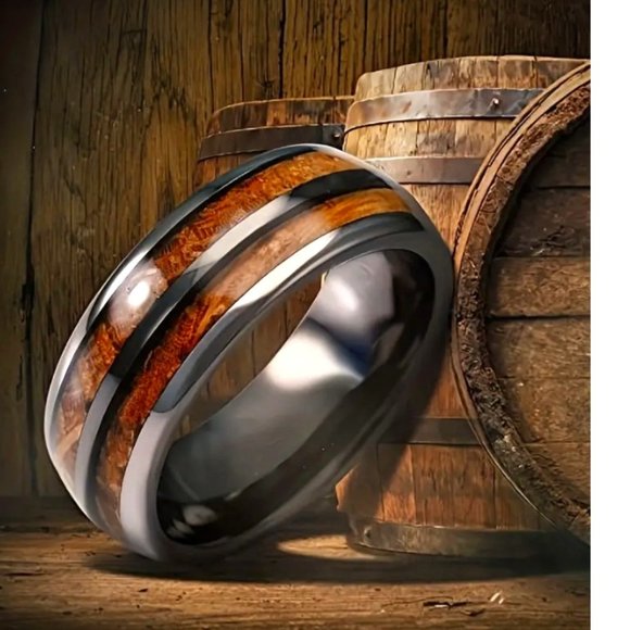*NEW* Elegant Whisky Barrel with Black Inlay Ring Sizes #7-13 - Picture 1 of 6